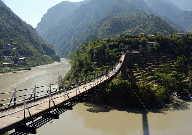 Cab Booking in Manali